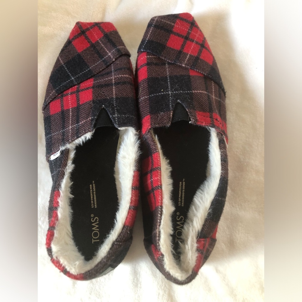 Toms Plaid Slip-On Shoes in Red & Brown with Blue Logo Tag
